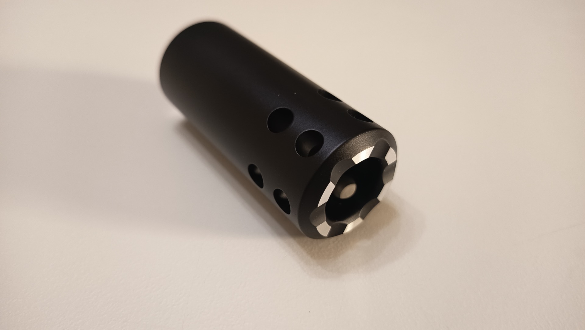 Frein de bouche 22lr bi-ton noir et alu au pas de 1/2x20 UNF pour carabine CZ 457 et Tikka T1x STS Rebuild.