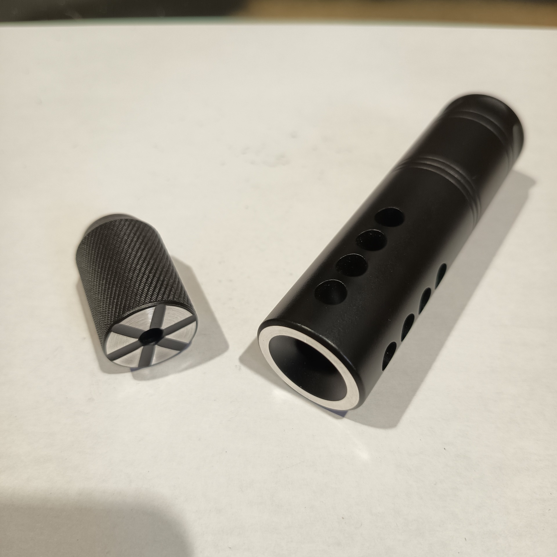 events-frein-de-bouche-reducteur-recul-aluminium-anodise-noir